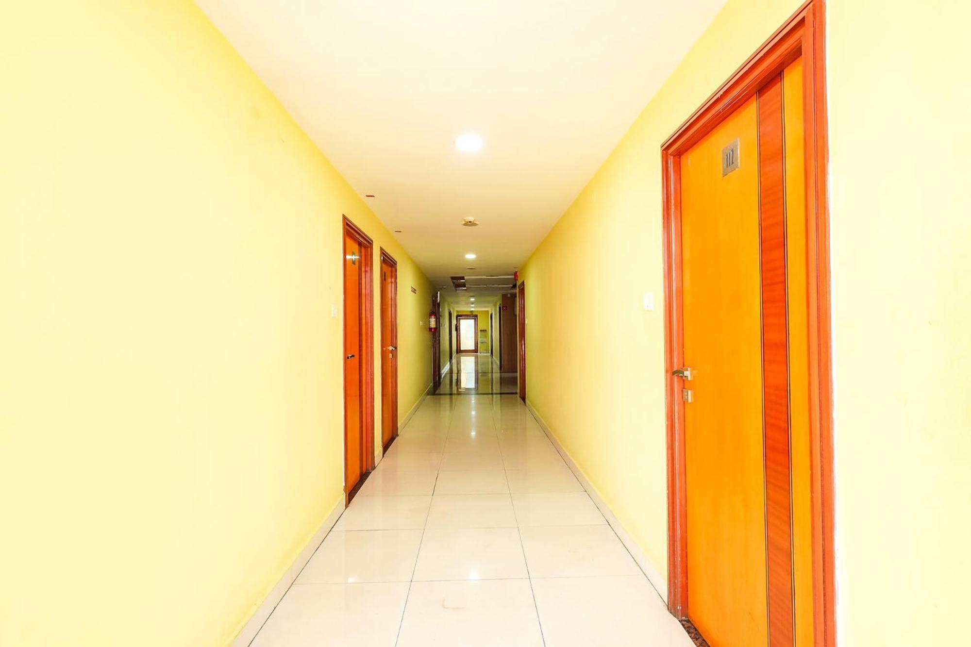 Fabhotel Prime Mahalaya Residency - Nr Chennai International Airport Exteriör bild